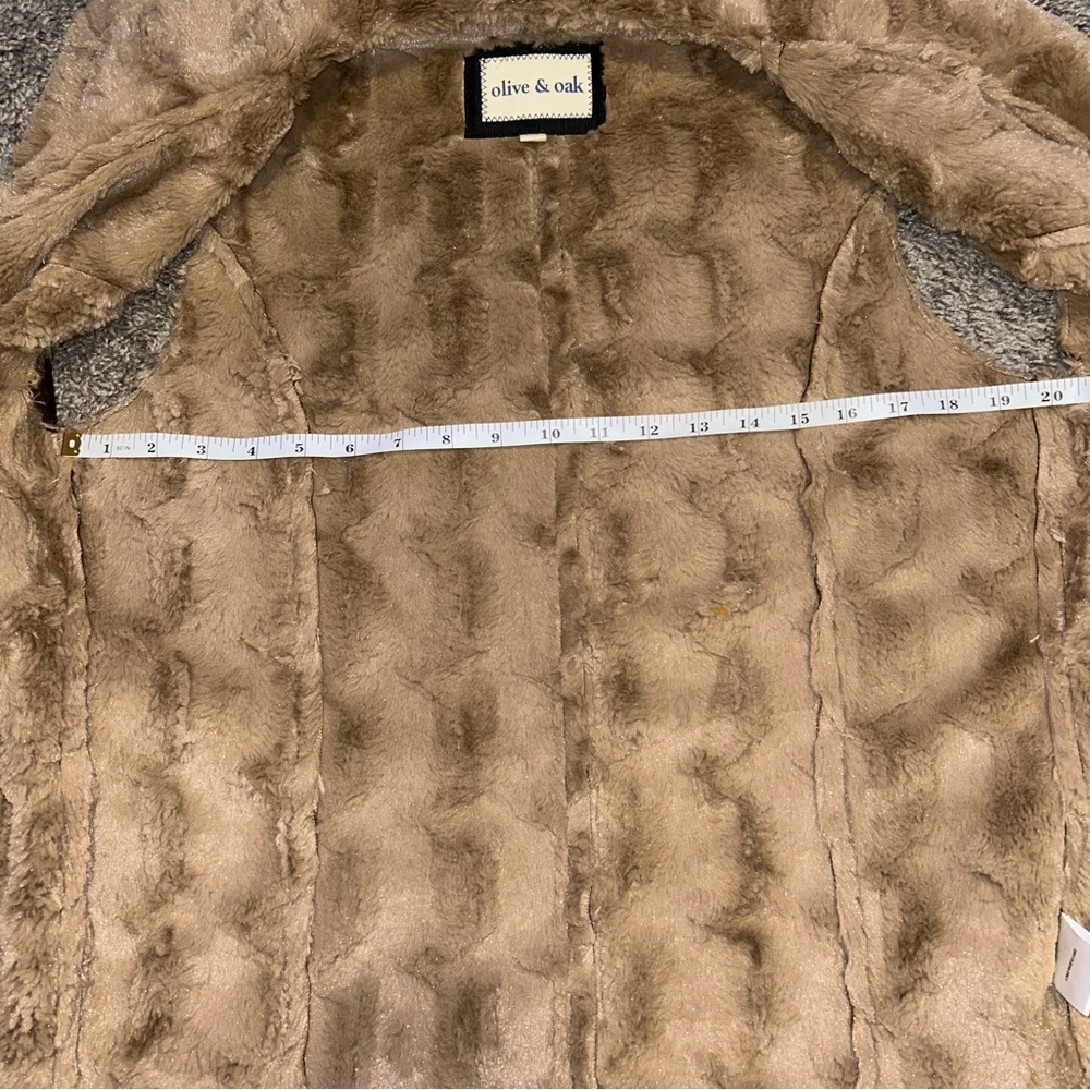 Olive & Oak brown faux suede and fur vest - Picture 6 of 7